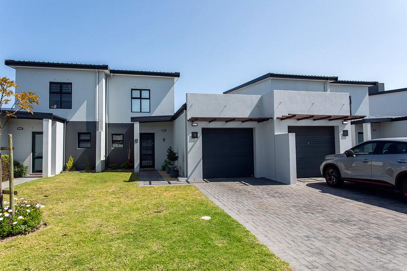 3 Bedroom Property for Sale in Zonnendal Western Cape